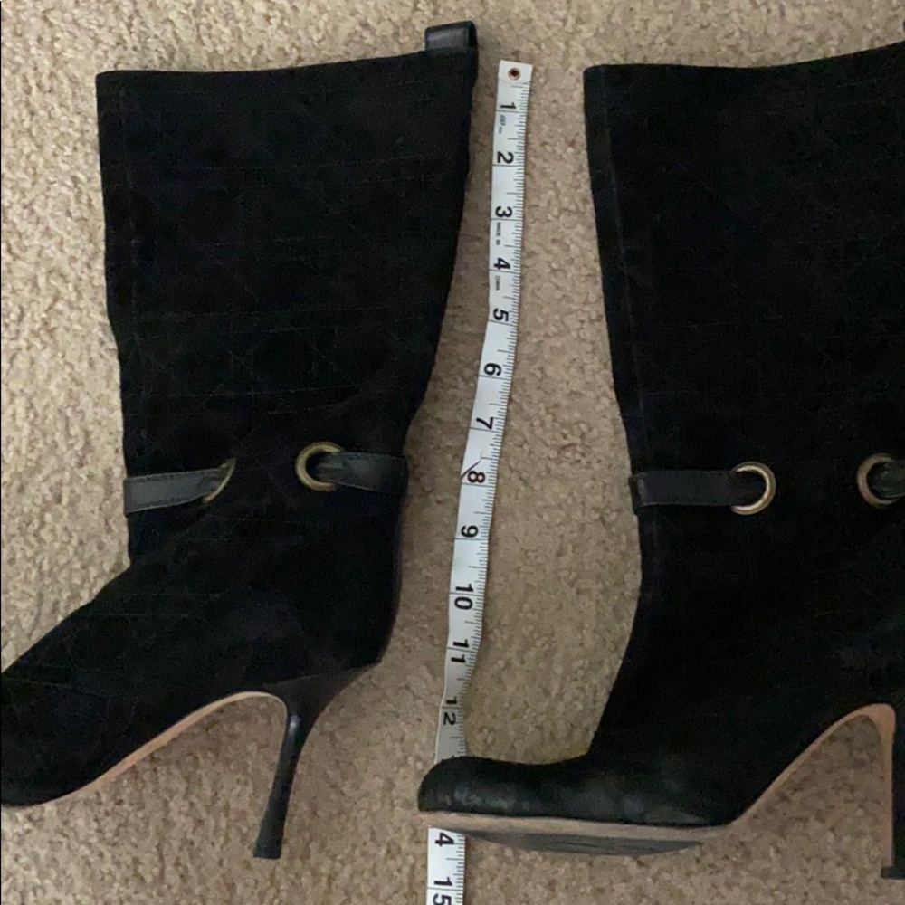 Boots - Picture 4 of 4
